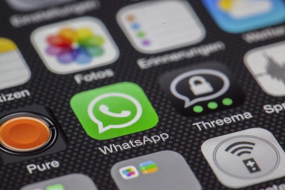 Используйте WhatsApp Web