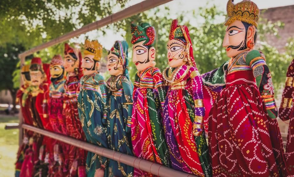 Создайте лицо куклы