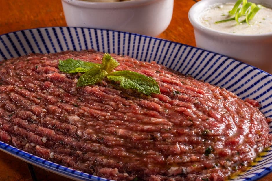 Explore Raw and Freeze-Dried Diets