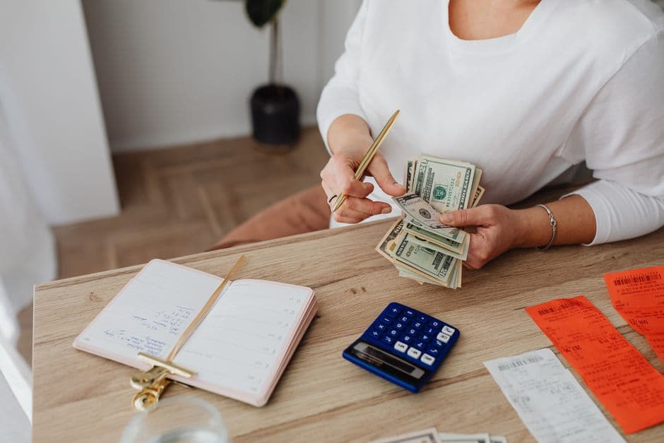 How to create a monthly budget that actually works